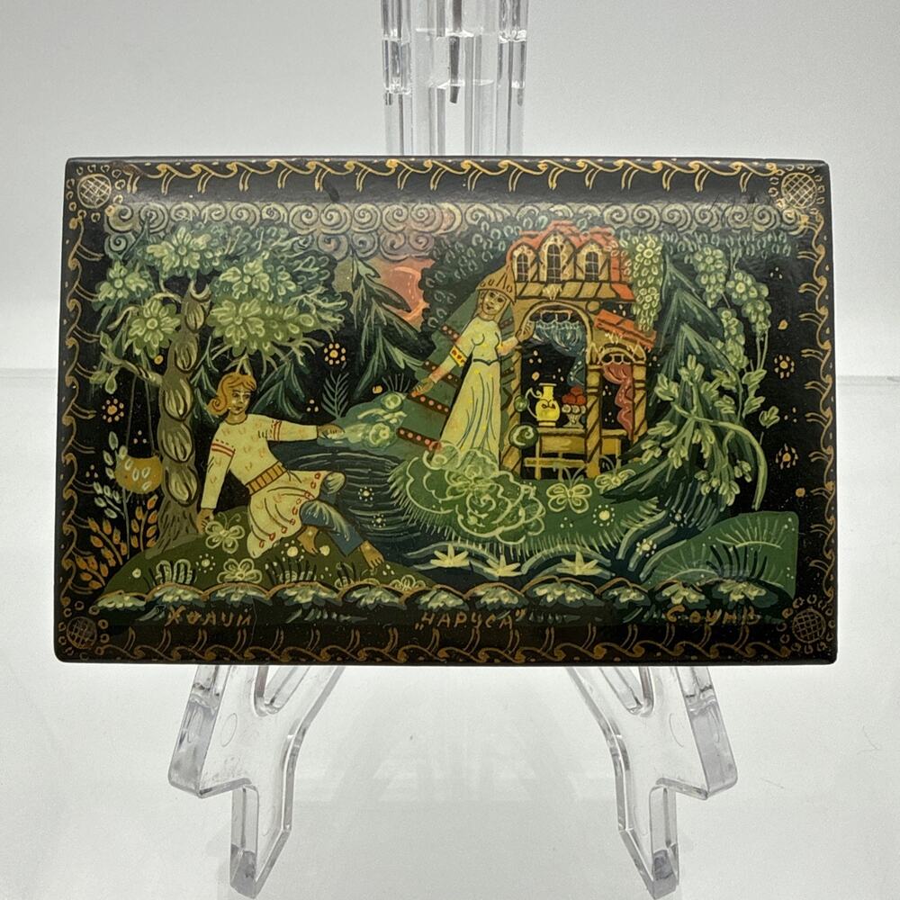 Vintage Russian Wooden Lacquer Box Hand Painted Signed; Fairy Tale Design 3x4.5”